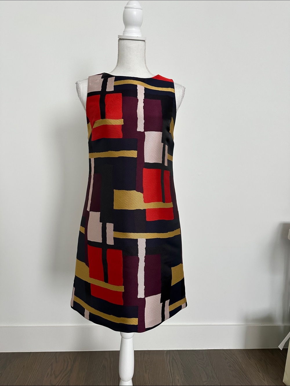 Gorgeous Sleeveless Geometric Shift Dress in Red, Burgundy & Mustard